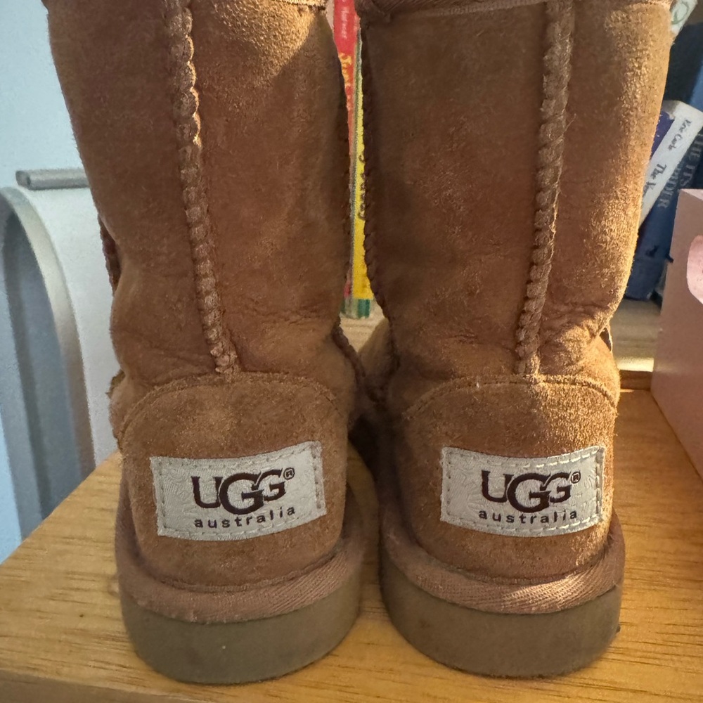 UGG Tan Kids Boots - Picture 2 of 5